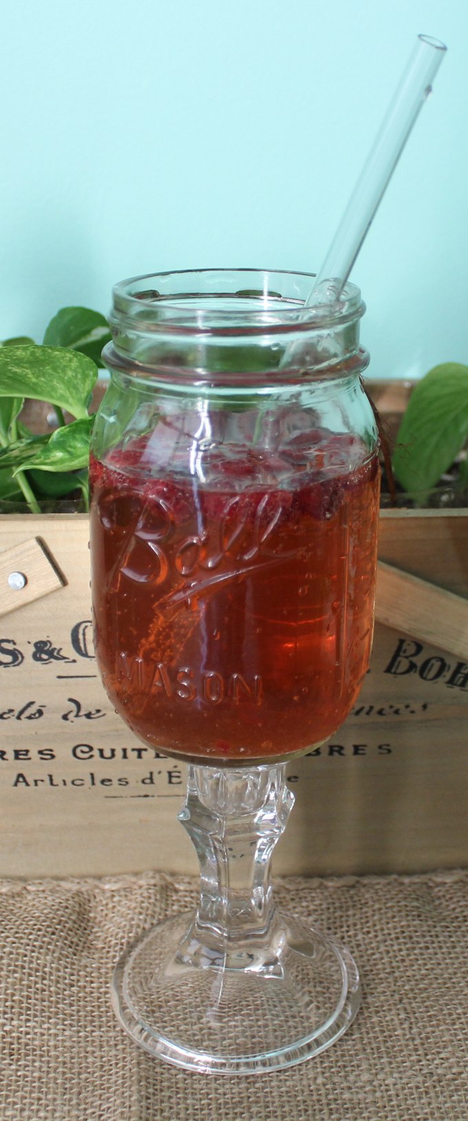 How to Make a Mason Jar Wine Glass