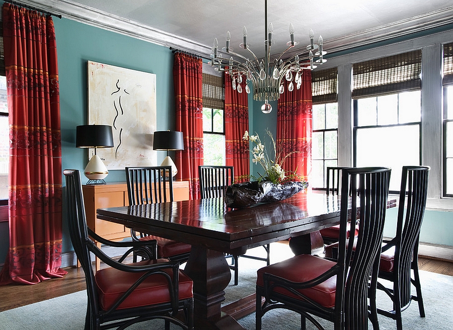 Elegant dining room in red, blue and silver [Design: Panageries]