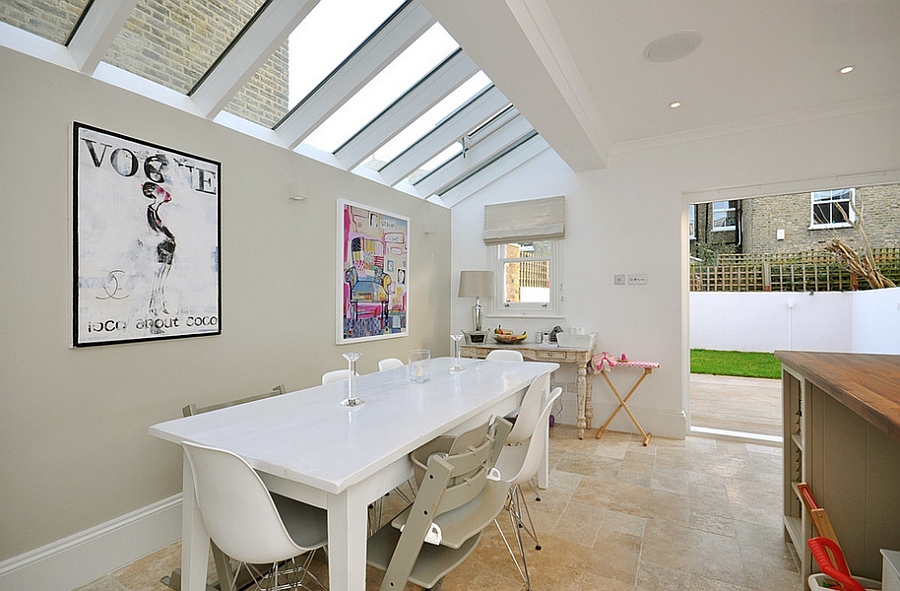 Kitchen skylights need not always be front and above the island! [Design: MDSX Contractors]