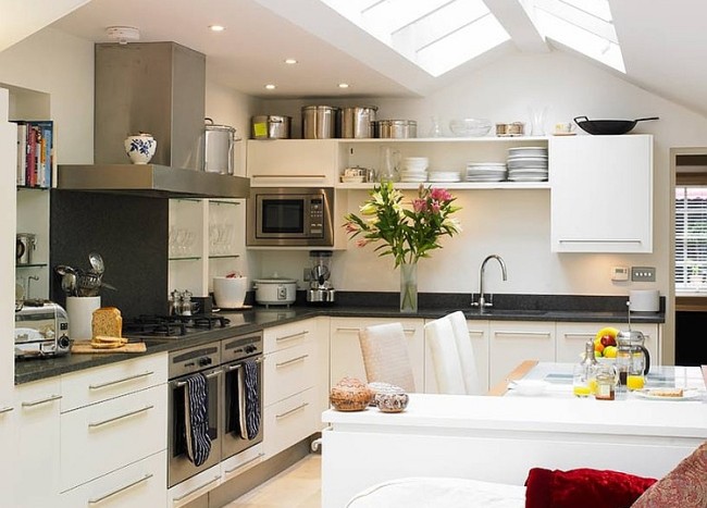 skylights in the kitchen design idea