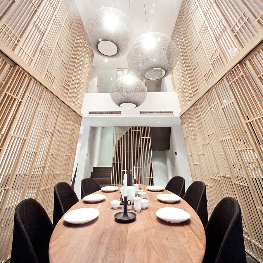 Pendants bring dazzling elegance to the New York dining room