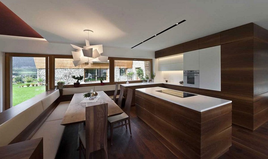 Sculptural pendant steals the show in the kitchen