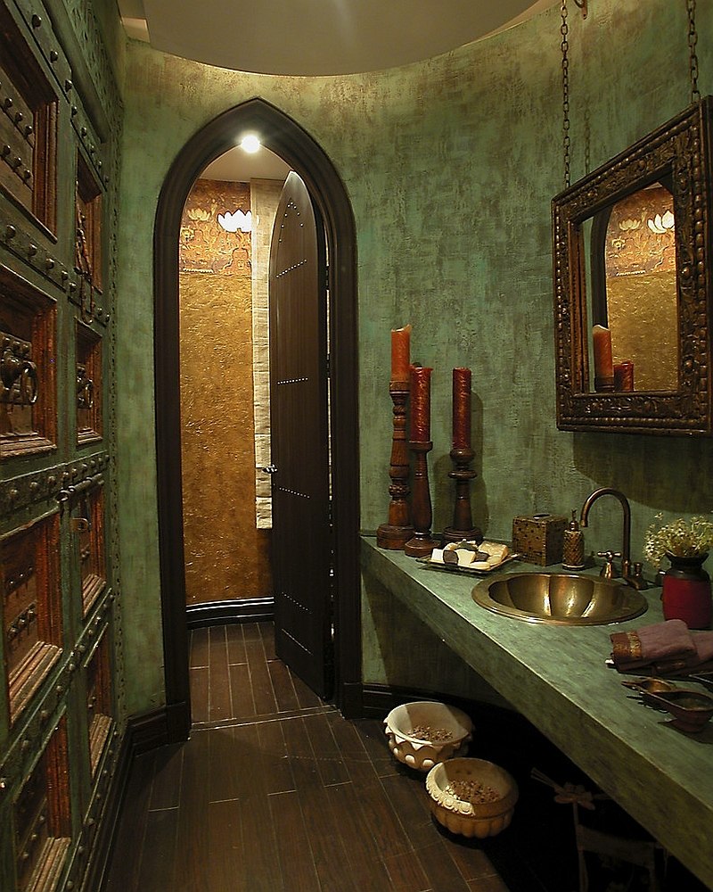 Walls add texture and color to the Mediterranean style bathroom [Design: Ibrahim Radwan]