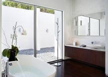 Wonderful-use-of-texture-to-enliven-the-contemporary-bath-in-white-217x155