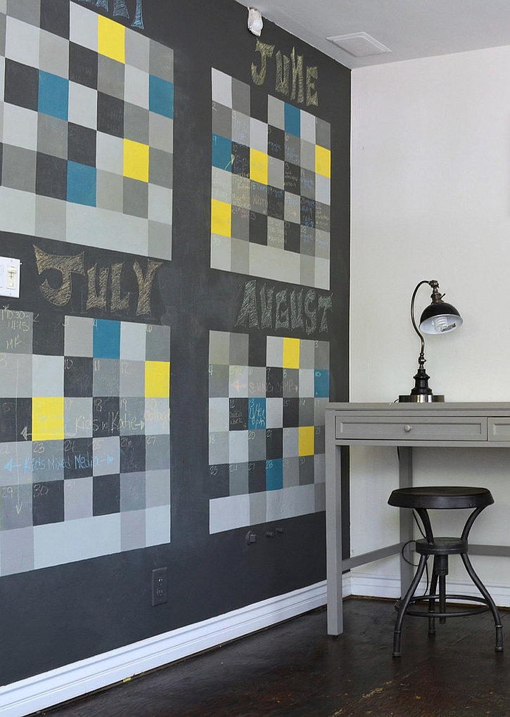 Chalkboard wall shapes a dynamic and fun calendar in the home office [From: Sarah Greenman]