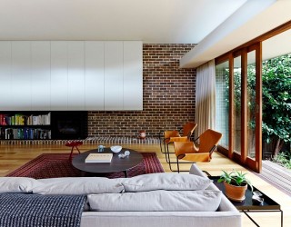 Single-Family House in Sydney Charms with Midcentury Modern Flair