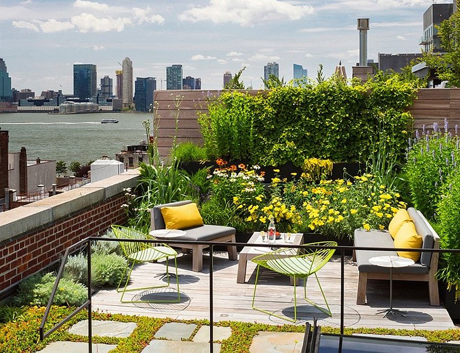 Fabulous rooftop garedn combines lovely views with greenery