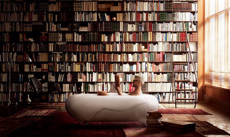 15 Ingenious Bathrooms That Embrace Your Love for Books!