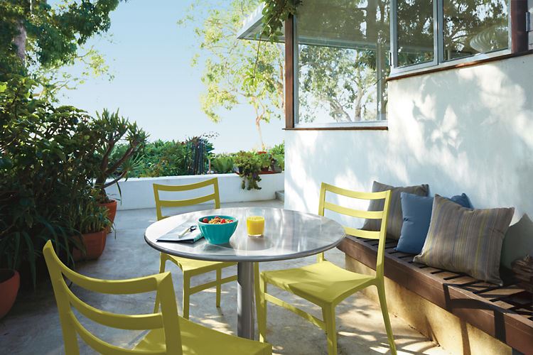 Green outdoor dining seating from Room & Board