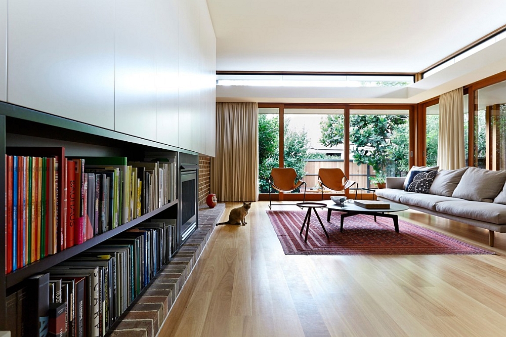 Lovely living room with a hint of midcentury flair