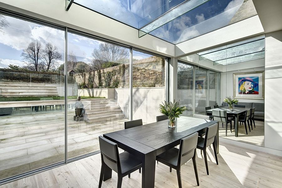 Mirrored finishes give the extension a spacious and cheerful appeal