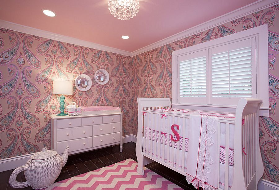 Nursery in pink with plenty of pattern [Design: B. Design / Bracketing Photography]