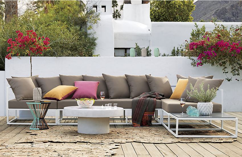 Lounge outdoor online seating