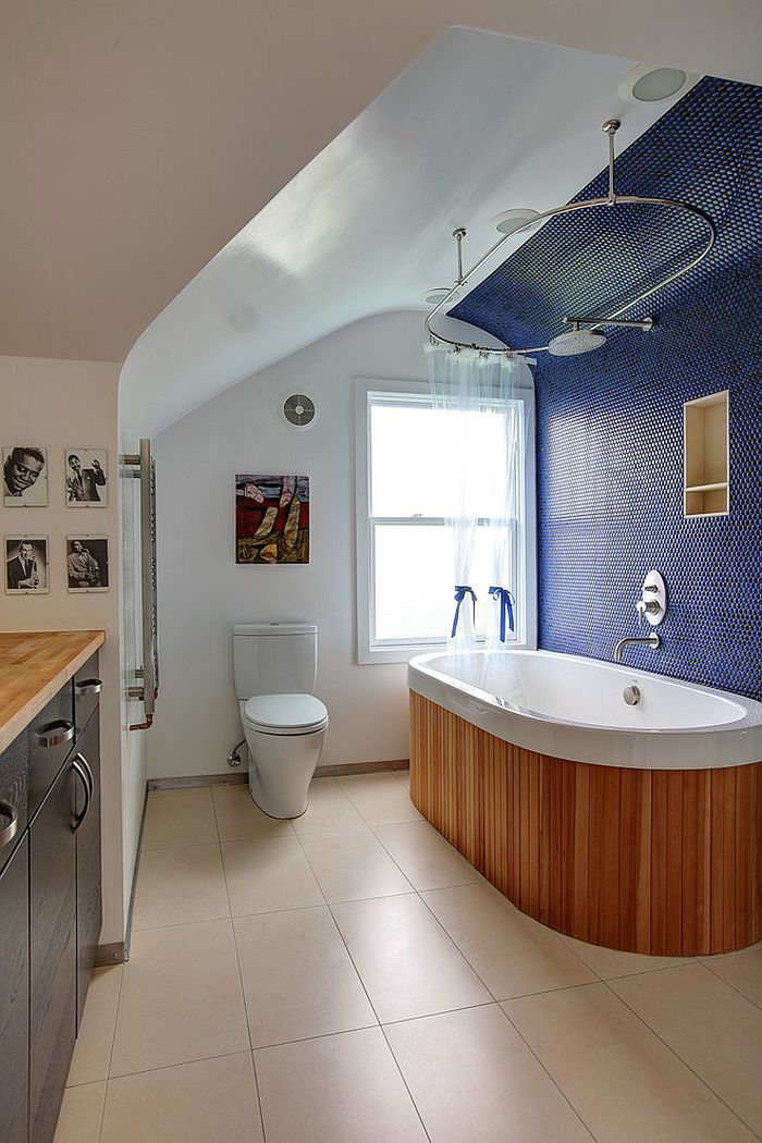 15 Eclectic Bathrooms With A Splash Of Delightful Blue