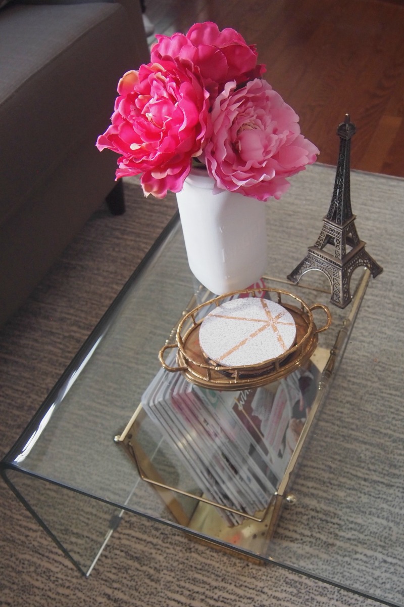 How to Decorate with Pink: flower detail