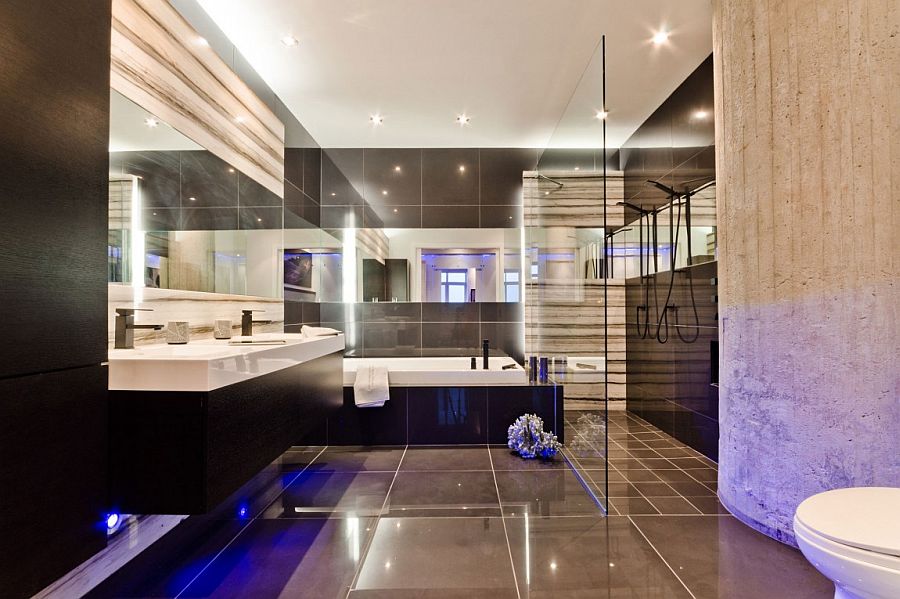 Sizzling modern bathroom in black and white