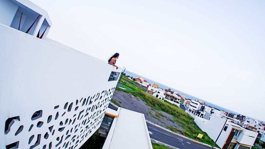 Unabated views of Gulf of Mexico from the rooftop