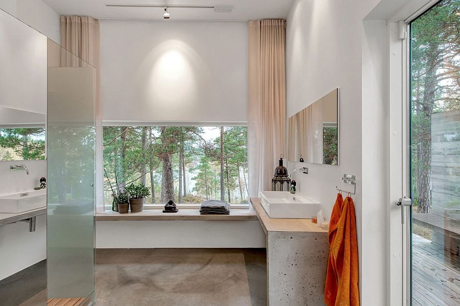 Bathroom with minimalist and contemporary appeal