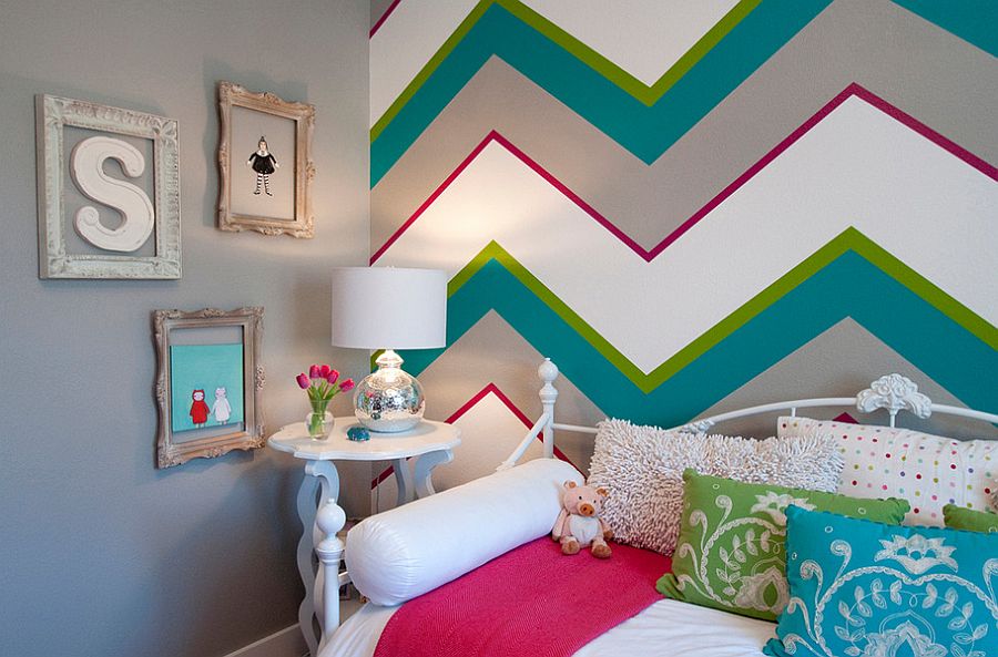 Chevron patterns add both color and class to the kids' bedroom [Design: Judith Balis Interiors]