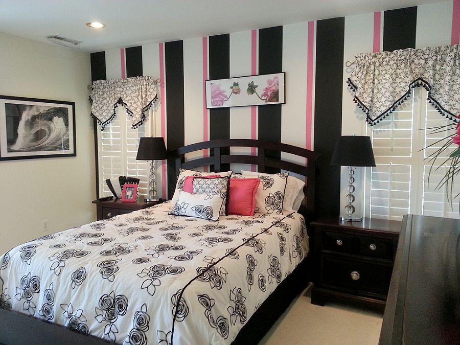 Classic black and white stripes with a touch of pink [Design: Delmarva Blinds & Shutters]