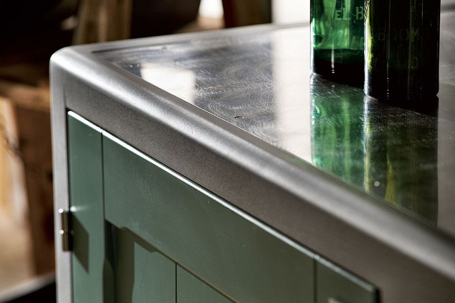 Closer look at the metallic edges of the stylish countertops