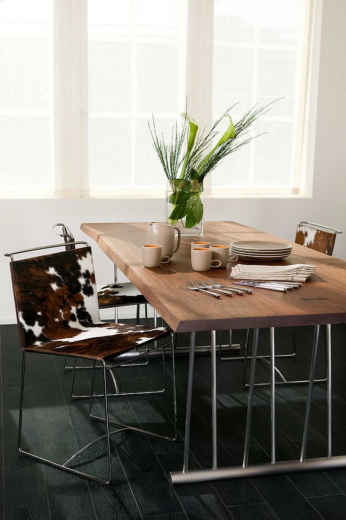 How to Use Black to Create a Stunning, Refined Dining Room