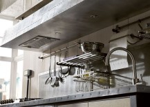 Elements-of-steel-dominate-the-design-of-Kitchen-1956-217x155