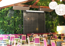 Flowerbox-Nature-Green-Wall-in-Restaurant-217x155
