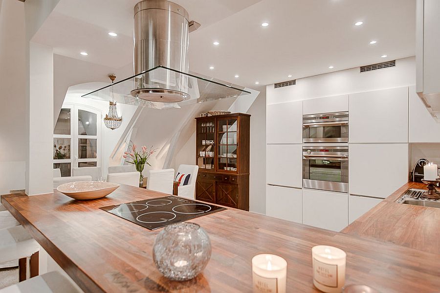 Kitchen worktop that also serves as a cool breakfast zone