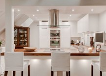 L-shaped-kitchen-counter-with-a-spacious-serving-zone-217x155