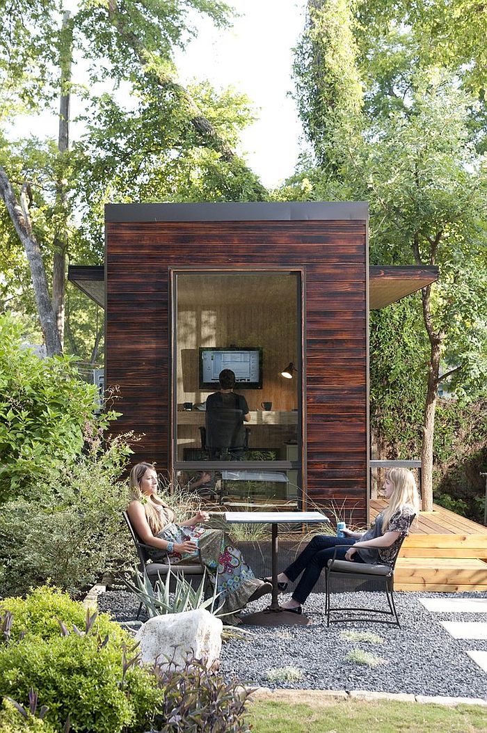 Modular home office design in the backyard