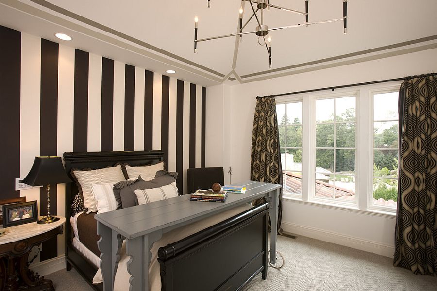 Stylish modern bedroom with cool Mediterranean touches [Design: John Kraemer & Sons]