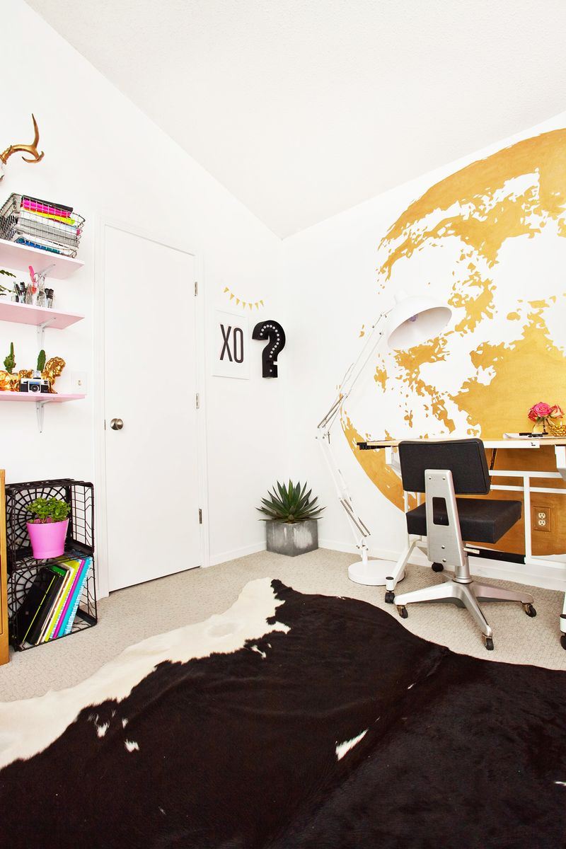 The art room of blogger Laura Gummerman