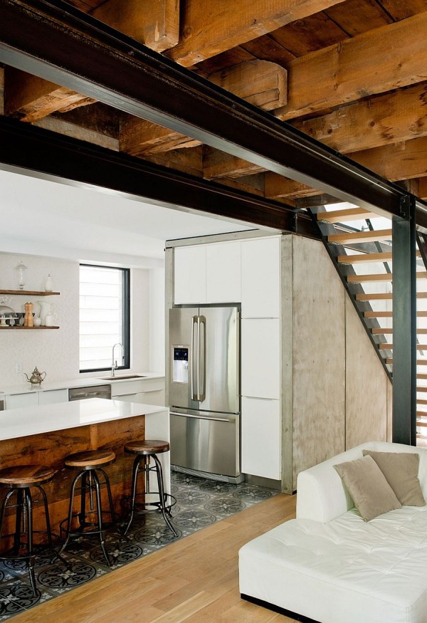 Rustic Chic Cottage de Brébeuf in Quebec by Boom Town