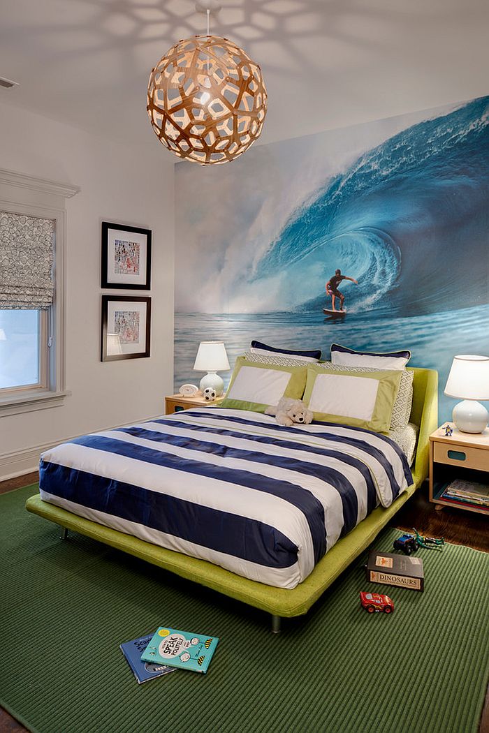 Wall mural in the bedroom inspired by the ocean!