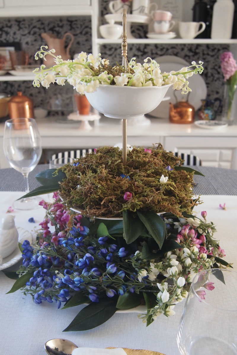 DIY Spring centerpiece tabletop