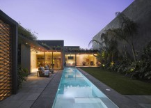 Fabulous-Mexican-home-with-green-walls-and-roof-217x155