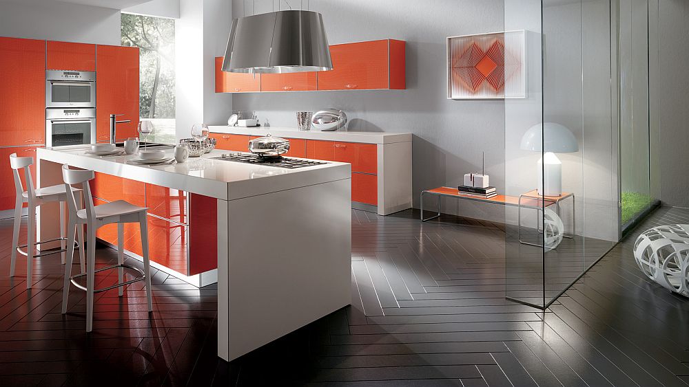 Graphic motifs and colors bring the kitchen alive