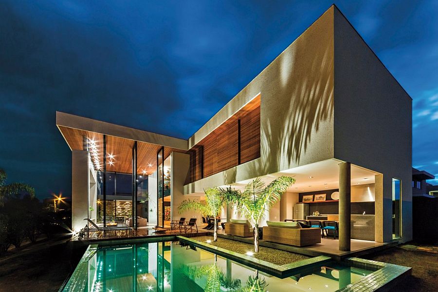 L-Shaped design of the house creates the perfect courtyard