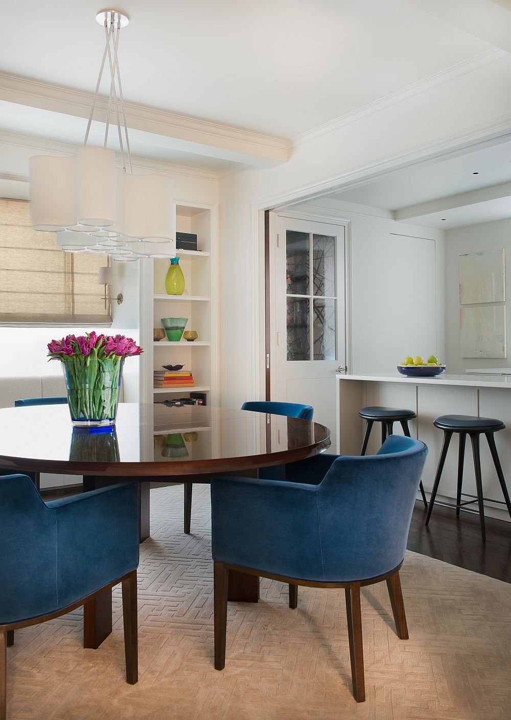 Lovely use of color in the dining space