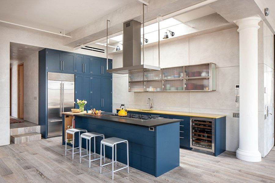 Lovely use of bright blue in the contemporary kitchen