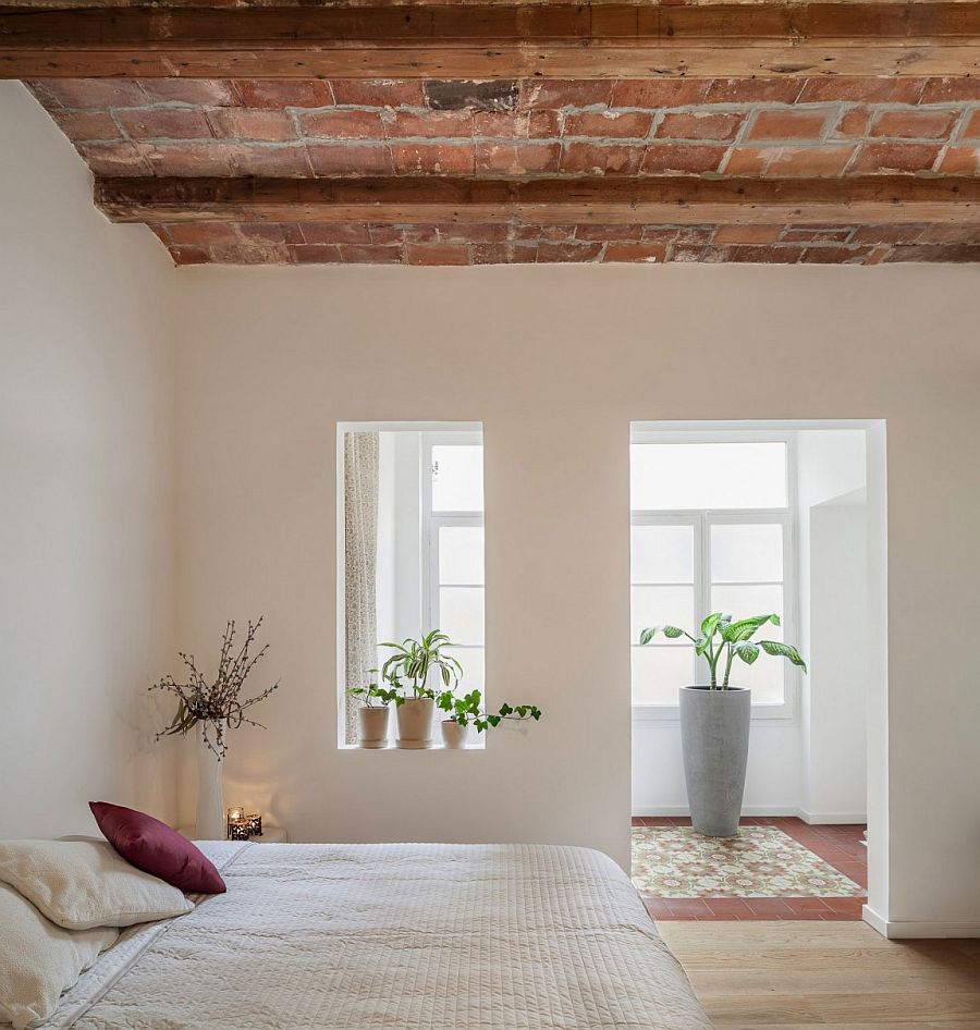 Open bedroom design of the Barcelona apartment