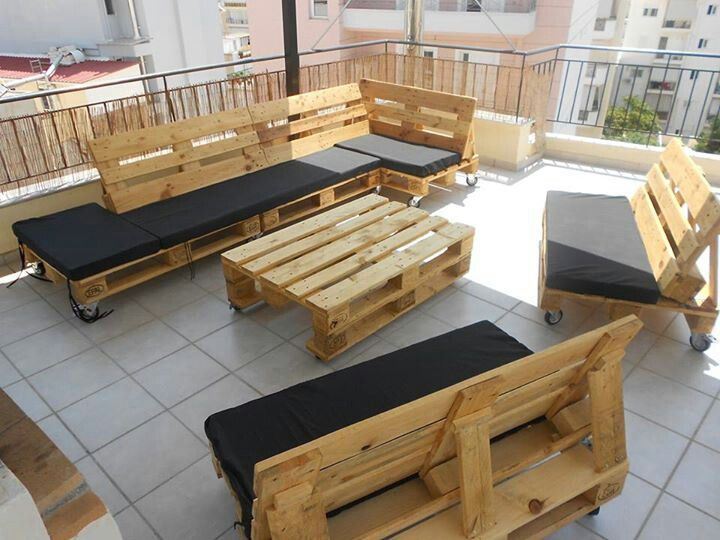 Outdoor patio furniture set crafted from pallets