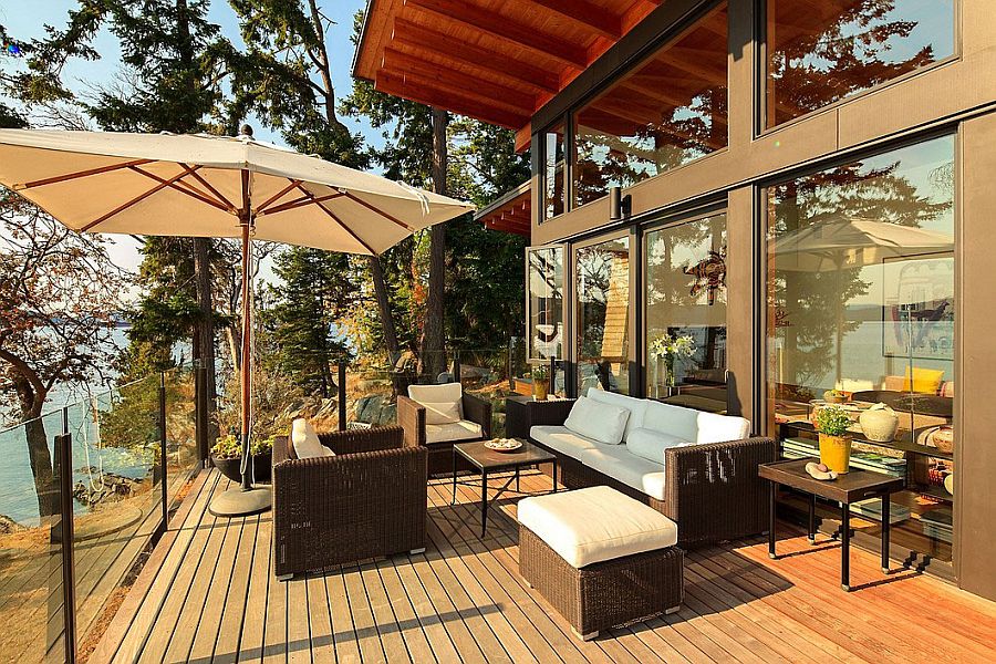 Private deck of the house with ocean view