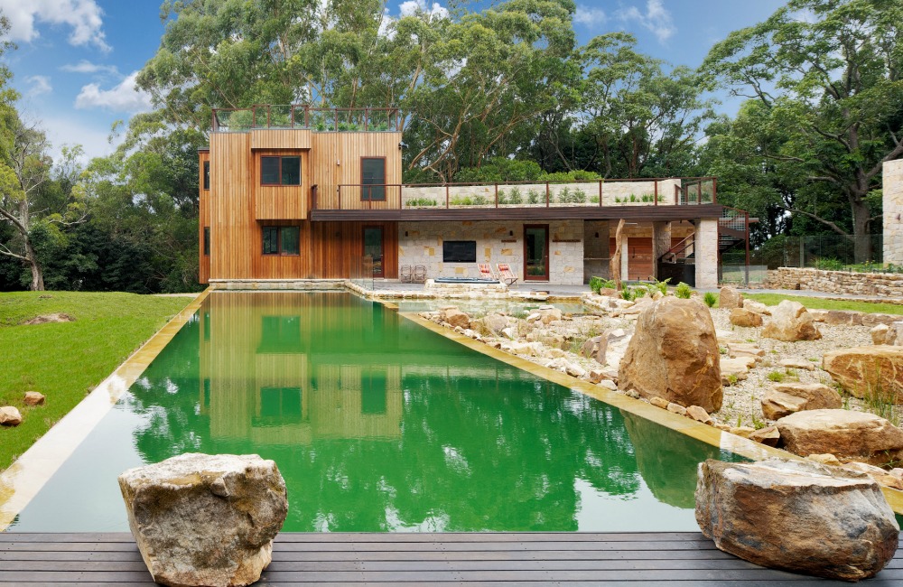 Natural pool in the capital of Brazil 