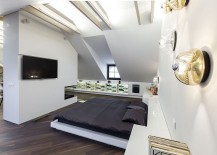 Sleek-minimal-bedroom-with-a-platform-bed-in-white-217x155