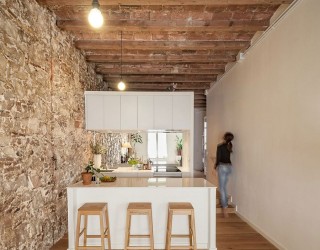 Nineteenth Century Barcelona Apartment Gets a Trendy Modern Upgrade