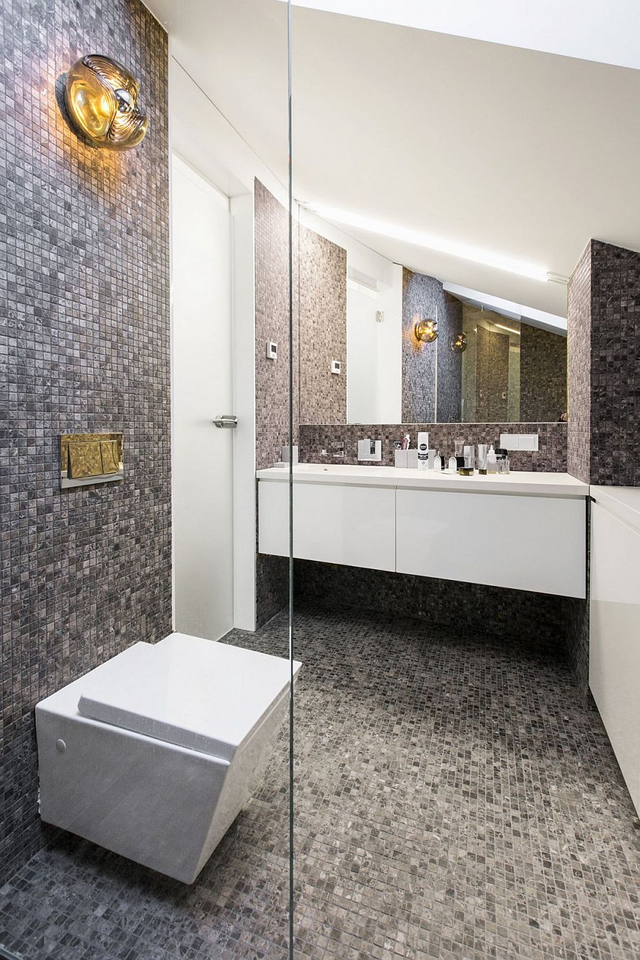 Small contemporary bathroom design with plenty of glam