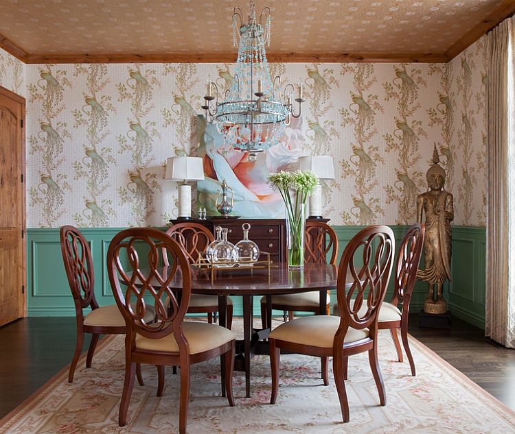 Smart color scheme in the traditional dining room [Design: Andrea Schumacher Interiors]