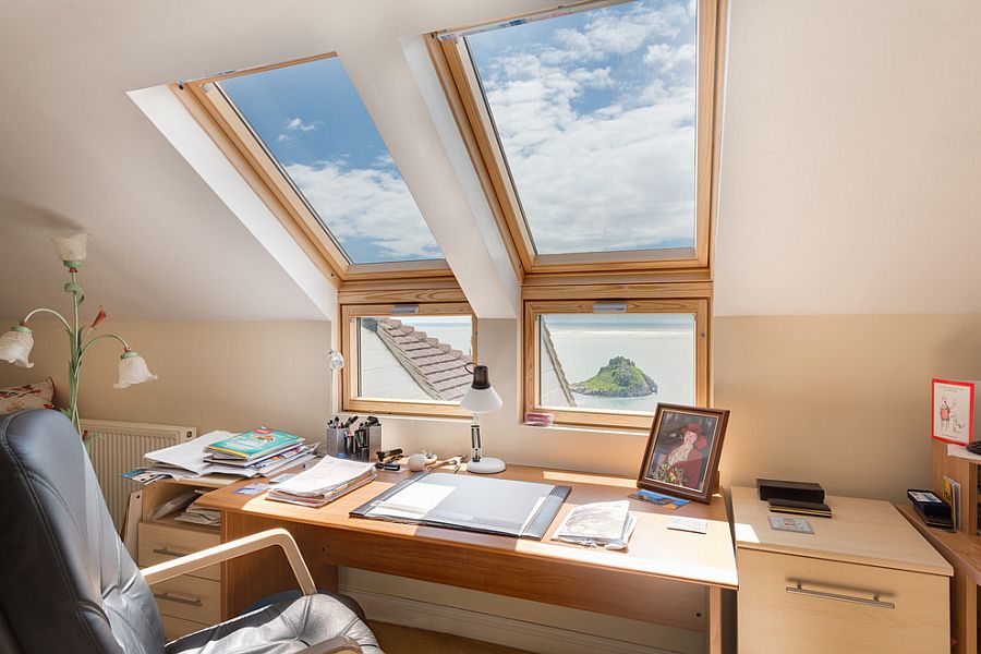 Smart compromise between the window and the skylight! [From: Colin Cadle Photography]